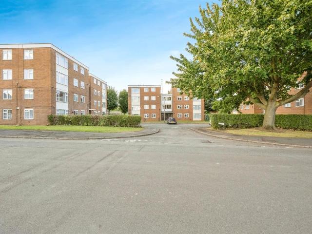 Flat for sale in Conisbrough, South Yorkshire