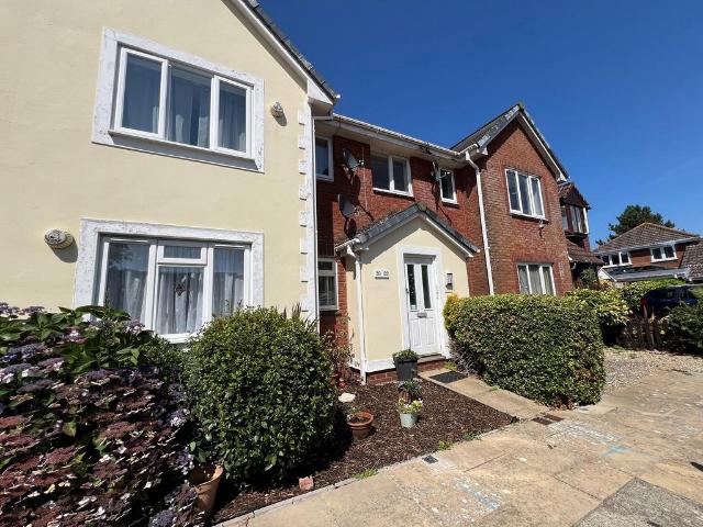 Flat for sale in Old Milton, Ashurst Bridge