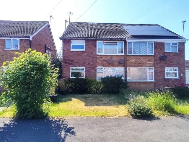 Flat for sale in Bedworth Heath, Camp Hill