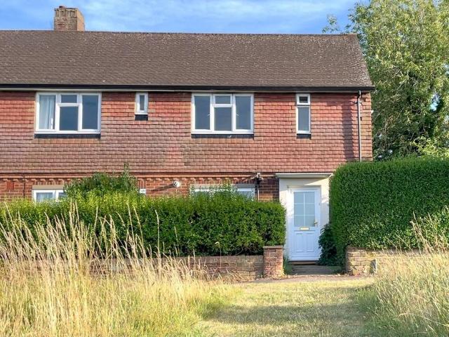 Flat for sale in Five Acres, Hertfordshire