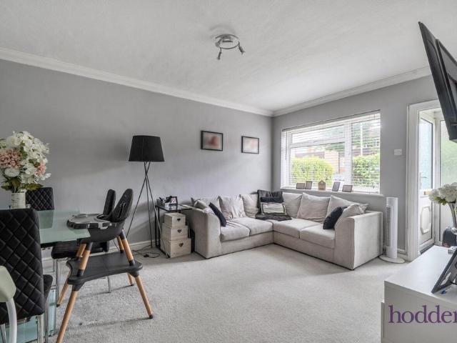 Flat for sale in Row Town, Surrey