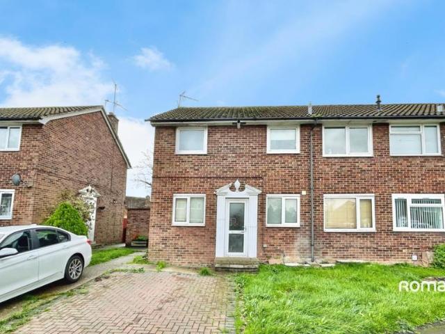 Flat for sale in Priest Down, Hampshire