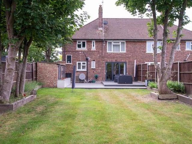 Flat for sale in Coney Hall, Greater London