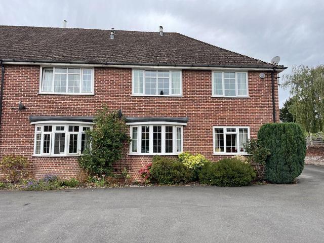Flat for sale in Helford, Hampshire