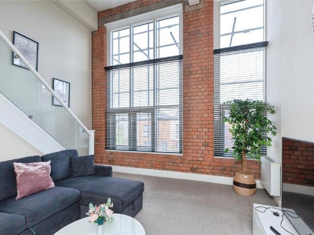House for sale in Old Wharf, City Of Leicester