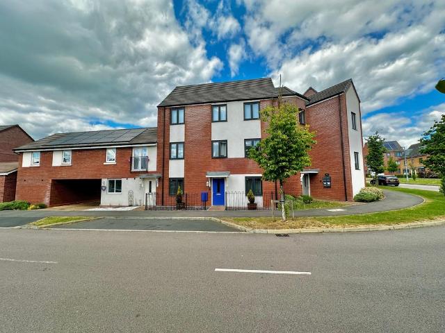 Flat for sale in Old Wolverton, Milton Keynes