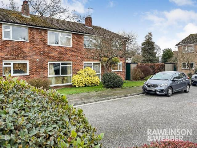 Flat for sale in Blackhills, Surrey