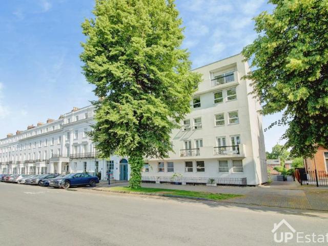 Flat for sale in Lillington, Green Close