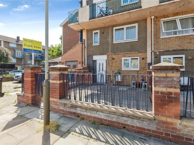 Flat for sale in St Matthew's, Old Wharf