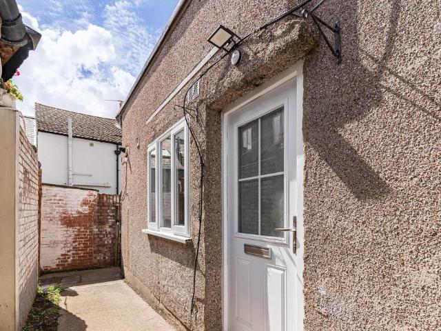 Flat for sale in London Borough of Merton, Greater London