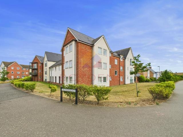 Flat for sale in Fordham Heath, Essex