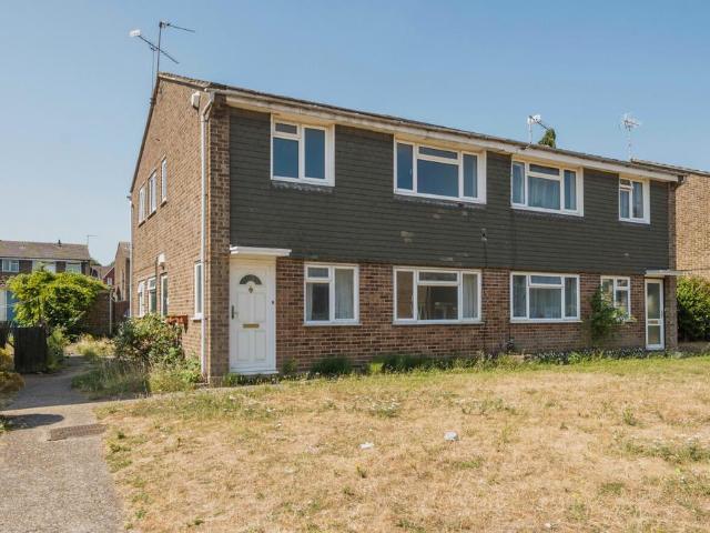 Flat for sale in Locksbottom, Greater London