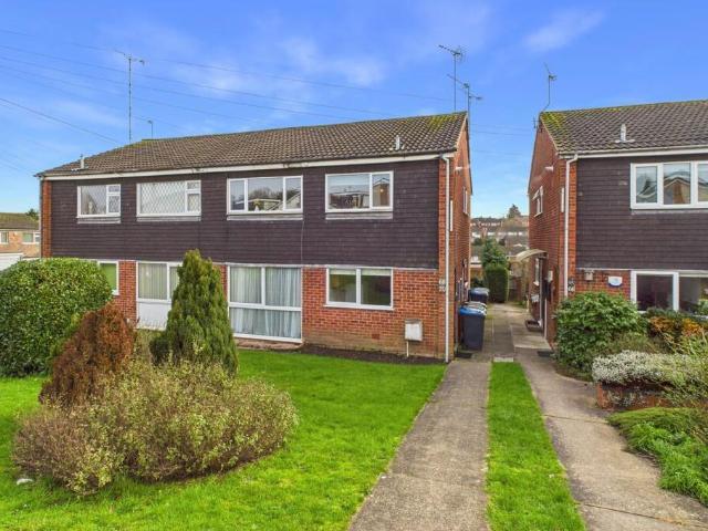 Flat for sale in Cawston, New Bilton