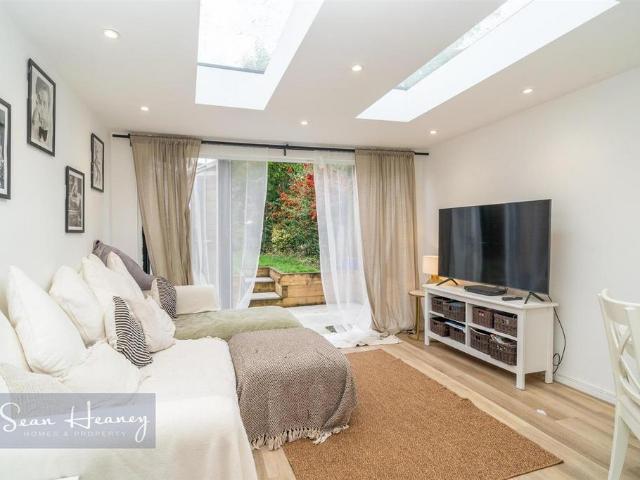 Flat for sale in New Barnet, Isle Of Man