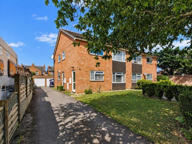 Flat for sale in Gloucester, Gloucestershire