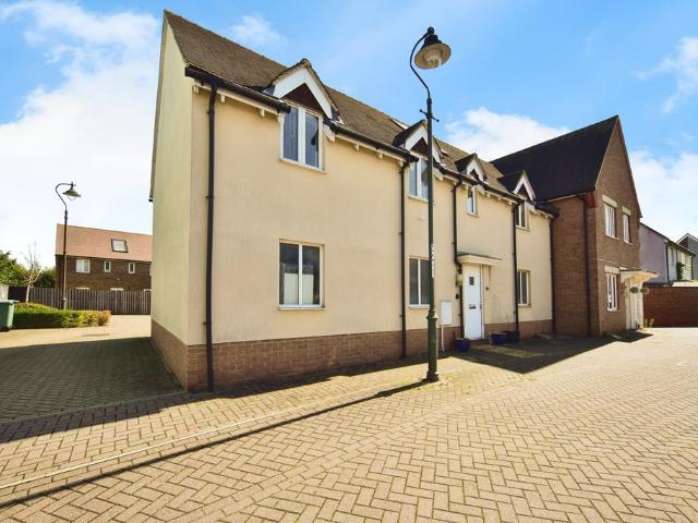 Flat for sale in Oad Street, Kent
