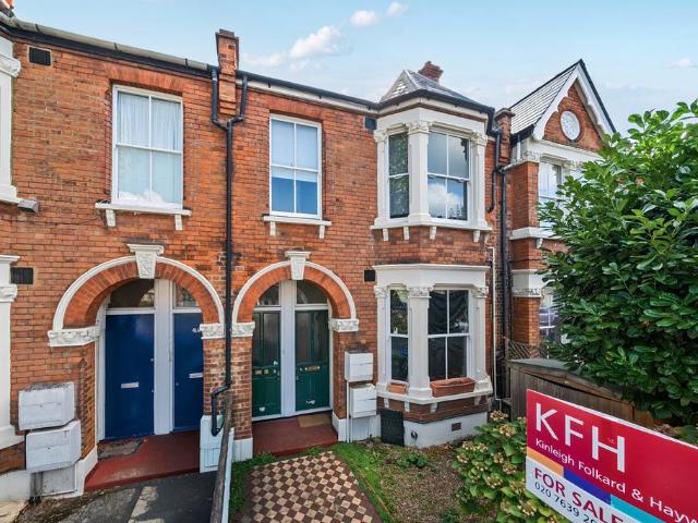 Flat for sale in London Borough of Southwark, Greater London