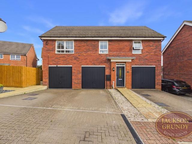 Flat for sale in Burrow's Bush, Wellingborough