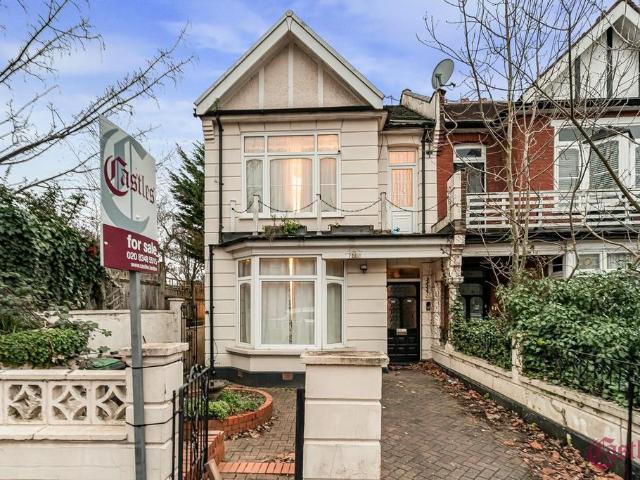 Flat for sale in Hornsey, Isle Of Man