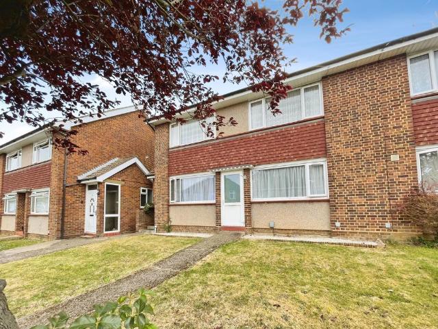 Flat for sale in Bushey