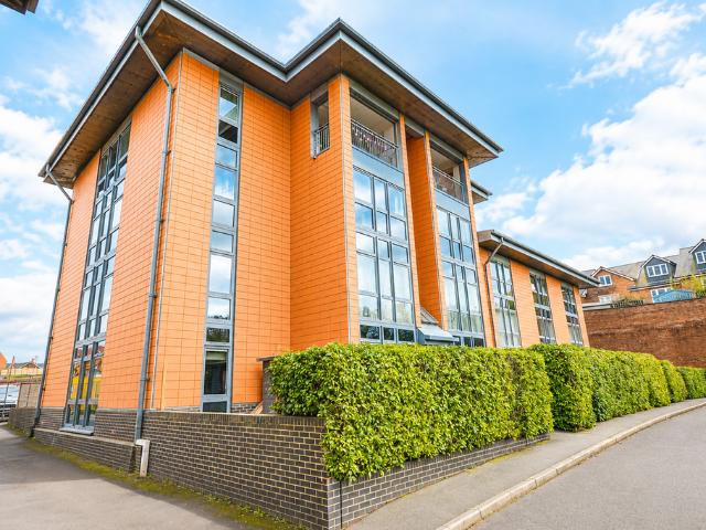 Flat for sale in Pleasant Valley, Duton Hill