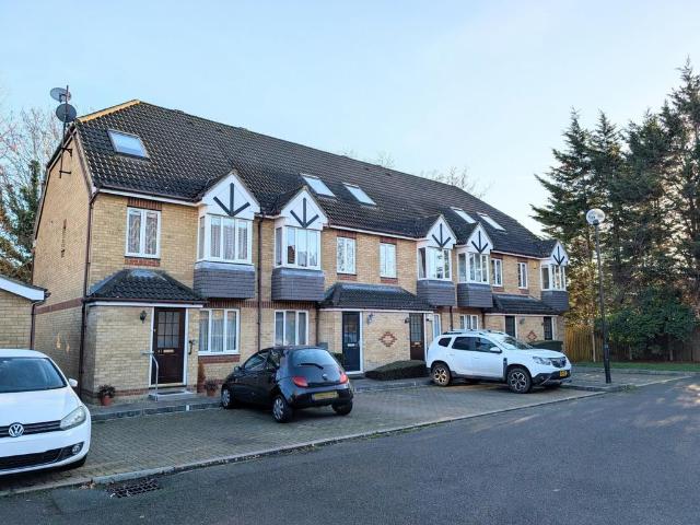 Flat for sale in Church End, Greater London