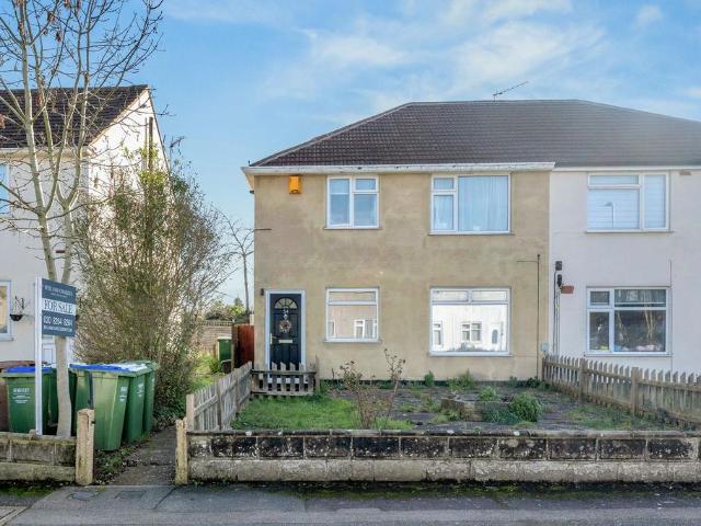 Flat for sale in Barnehurst, Greater London