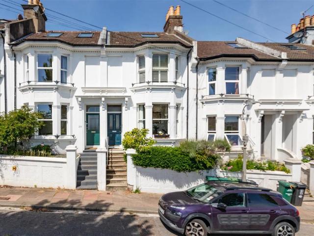 Flat for sale in Brighton & Hove