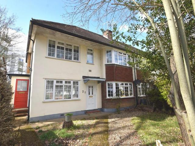 Flat for sale in Blackhills, Surrey
