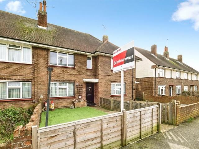 Flat for sale in Collier Row, Greater London
