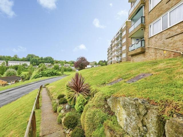 Flat for sale in Golden Valley, Folkestone