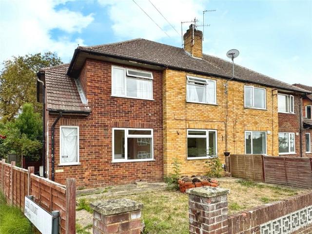 Flat for sale in Whitley Wood, Reading