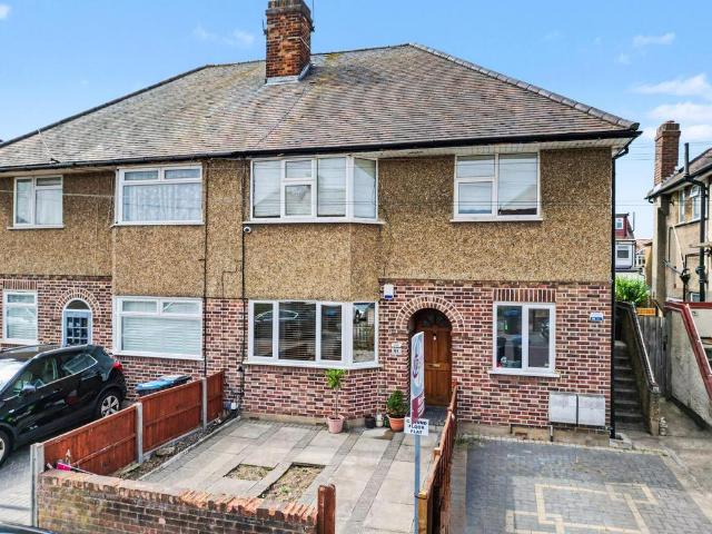 Flat for sale in Greater London