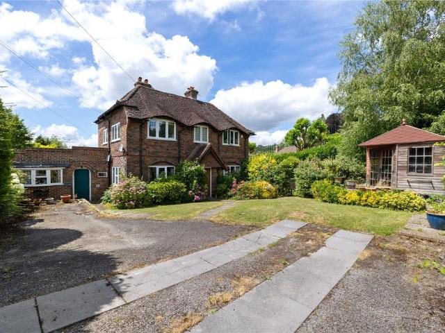 Flat for sale in Great Stoatley, Fole