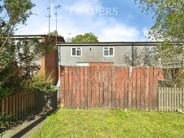 Flat for sale in Crookhorn, Spring Vale