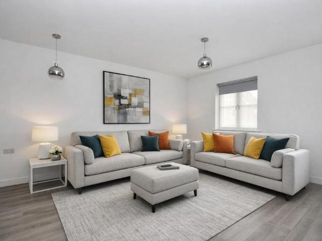 Flat for sale in Leighton-Linslade, Leighton Buzzard