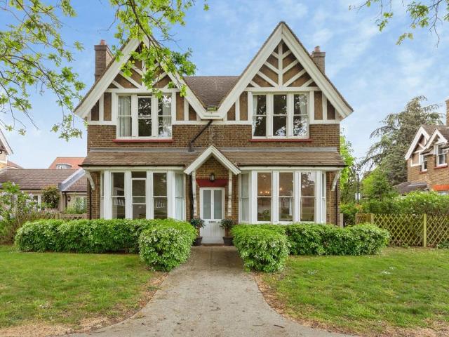 Flat for sale in Barkingside, Isle Of Man
