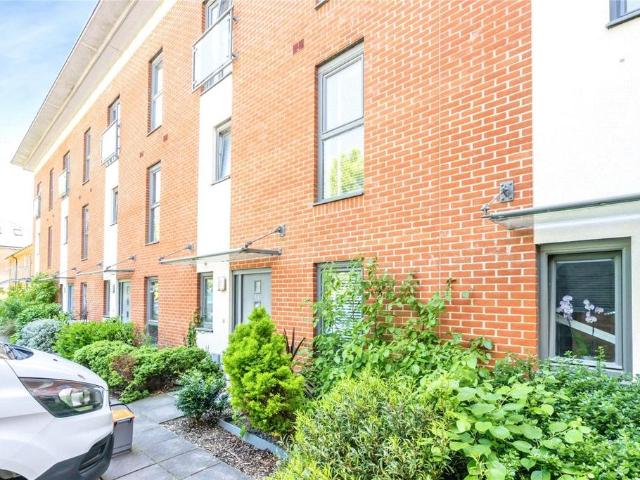 Flat for sale in Chichester, Littlecote