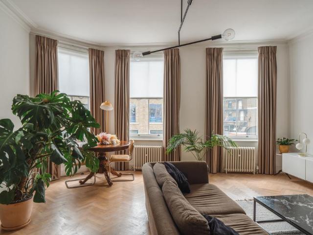 Flat for sale in South Hackney, Greater London