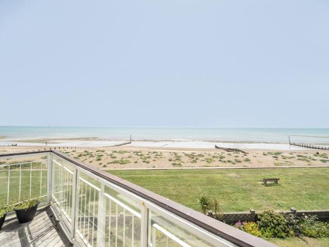 Flat for sale in Rustington, Clapham