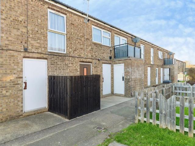 Flat for sale in St Nicholas, Shephall