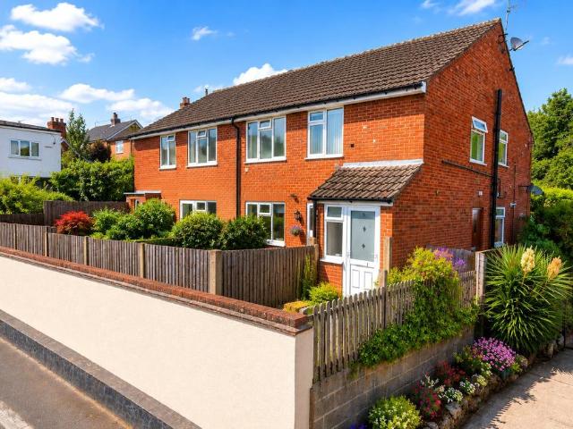 Flat for sale in Sunninghill and Ascot, Sunninghill