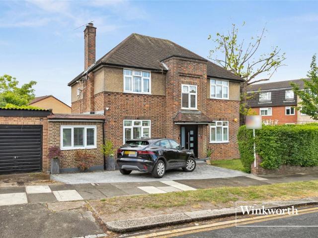 Flat for sale in High Barnet, Isle Of Man