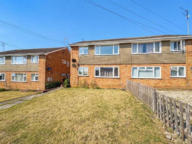 Flat for sale in Bengeworth, Crookhill