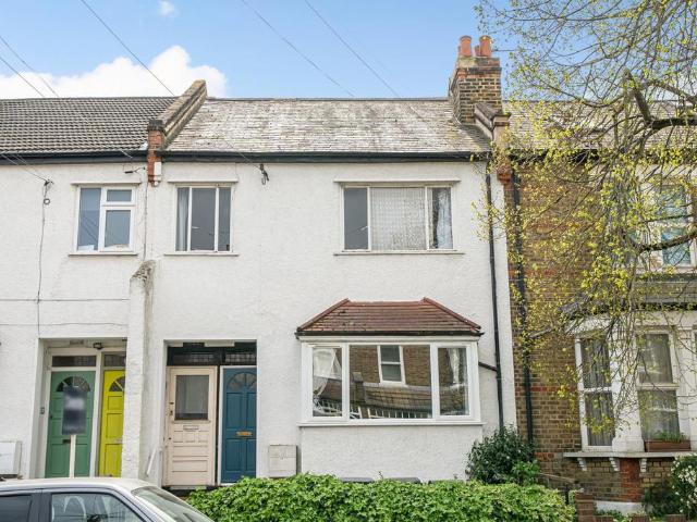Flat for sale in London Borough of Lewisham, Greater London