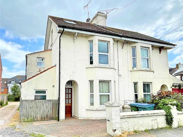 Flat for sale in Wick, Clapham