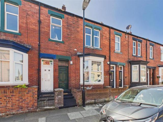 Flat for sale in Roker, Sunderland