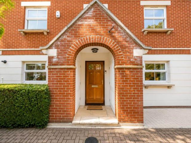Flat for sale in The Slade, Oxfordshire