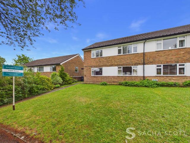 Flat for sale in Nork, Red Hill