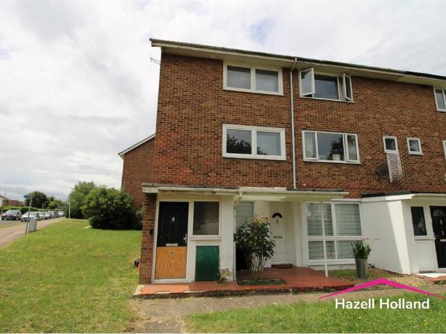 Flat for sale in Swanley, The Butts